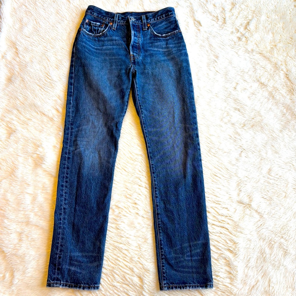 501 Levi's Dark Wash Button Fly High Rise Straight Leg Jeans Womens 27 *32